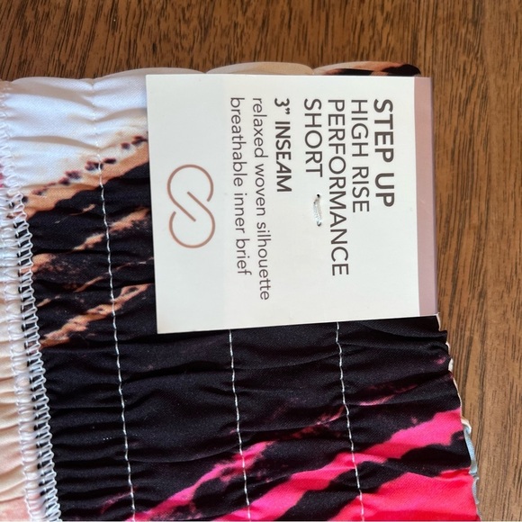 Calia Kick it Up Shorts Watercolor Pink Black Athletic Performance Size XXL - Picture 6 of 8